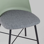 Стул из прочного пластика на металлическом основании Anora Green  варинант исполнения - 7 | Loft Concept в Тюмени