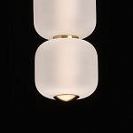 Подвесной светильник с 3-мя округлыми матовыми плафонами из белого стекла Golden Swirl варинант исполнения - 7 | Loft Concept в Тюмени