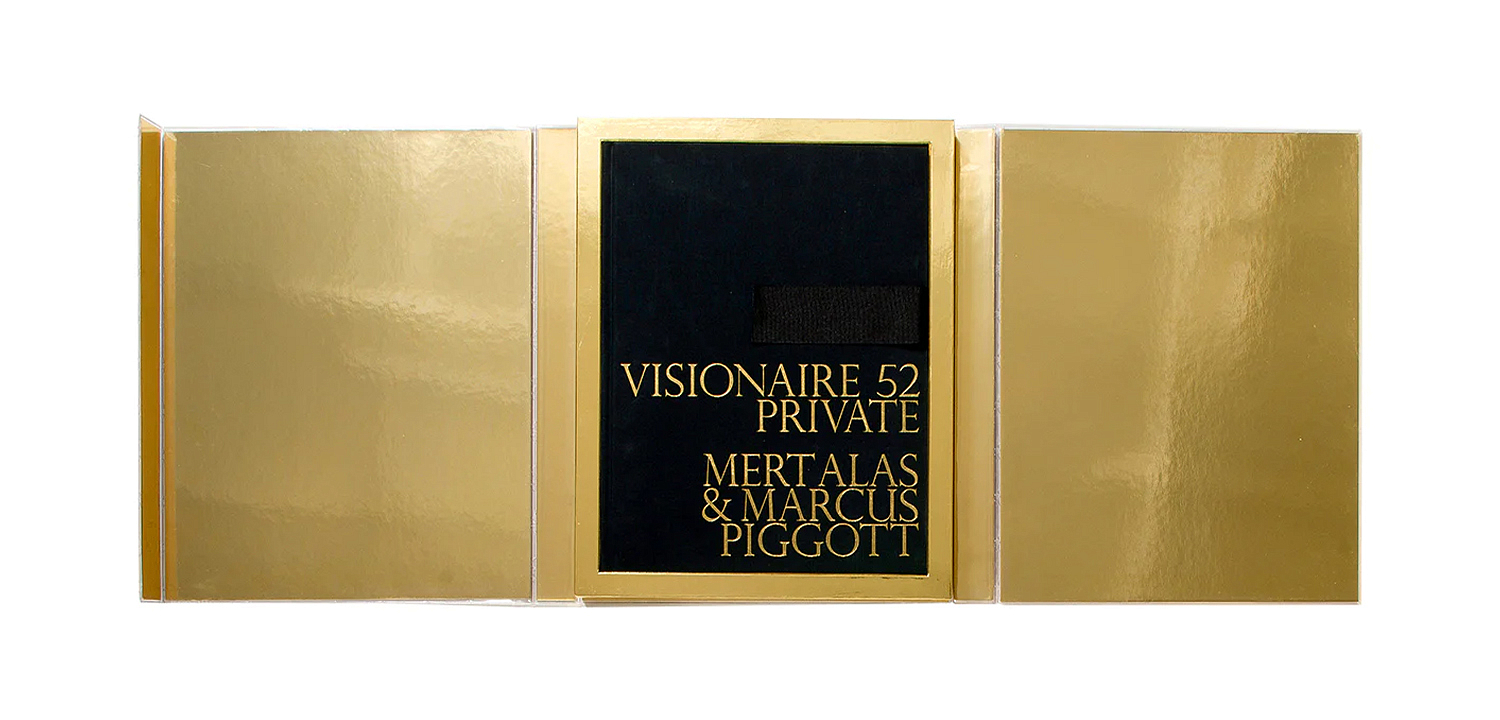 Книга VISIONAIRE 52 PRIVATE LOUIS VUITTON Книга VISIONAIRE 52 PRIVATE LOUIS VUITTON - Loft-Concept в Тюмени