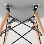 Пластиковый стул на ножках из массива бука Eames Cappuccino варинант исполнения - 9 | Loft Concept в Тюмени