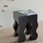 Дизайнерский журнальный стол чёрный с ножками волнистой формы Egopi варинант исполнения - 1 | Loft Concept в Тюмени