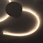 Люстра белого цвета с тремя изогнутыми светодиоидными плафонами Luke Lampco Tracer Lamp варинант исполнения - 5 | Loft Concept в Тюмени