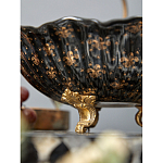 Блюдо черного цвета из фрафора на бронзовых ножках Eden Garden porcelain and bronze варинант исполнения - 5 | Loft Concept в Тюмени