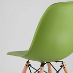 Пластиковый стул на ножках из массива бука Eames Green варинант исполнения - 3 | Loft Concept в Тюмени