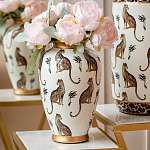 Ваза белая овальная с рисунком леопардов и золотыми акцентами LEOPARD Collection варинант исполнения - 5 | Loft Concept в Тюмени