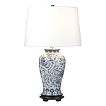 Настольная лампа с керамическим основанием в белом цвете с синим цветочным орнаментом на темной деревянной подставке и тканевым абажуром Elstead Lighting варинант исполнения - 1 | Loft Concept в Тюмени