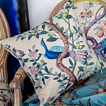 Подушка декоративная с изображением птицы в саду Beige Chinoiserie Blue Bird in the Garden Cushion варинант исполнения - 2 | Loft Concept в Тюмени