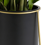 Кашпо из металла и латуни Elegance Elevated Planters черное варинант исполнения - 4 | Loft Concept в Тюмени