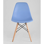 Пластиковый стул на ножках из массива бука Eames Blue варинант исполнения - 4 | Loft Concept в Тюмени