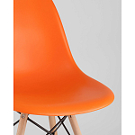 Пластиковый стул на ножках из массива бука Eames Orange варинант исполнения - 2 | Loft Concept в Тюмени