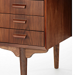 Дизайнерский письменный стол округлой формы с 4-мя ящиками и дверкой с полочками Rili варинант исполнения - 5 | Loft Concept в Тюмени