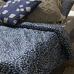 Постельное белье темно-синего цвета с рисунком Blossom Essence Sophie варинант исполнения - 8 | Loft Concept в Тюмени