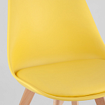 Стул с основой из пластика и мягким сиденьем Arvika Yellow варинант исполнения - 7 | Loft Concept в Тюмени