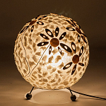 Настольная лампа из перламутра на металлическом каркасе Indonesian Ball варинант исполнения - 4 | Loft Concept в Тюмени