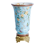 Ваза из голубого фарфора с бронзовыми элементами Blue Garden варинант исполнения - 1 | Loft Concept в Тюмени