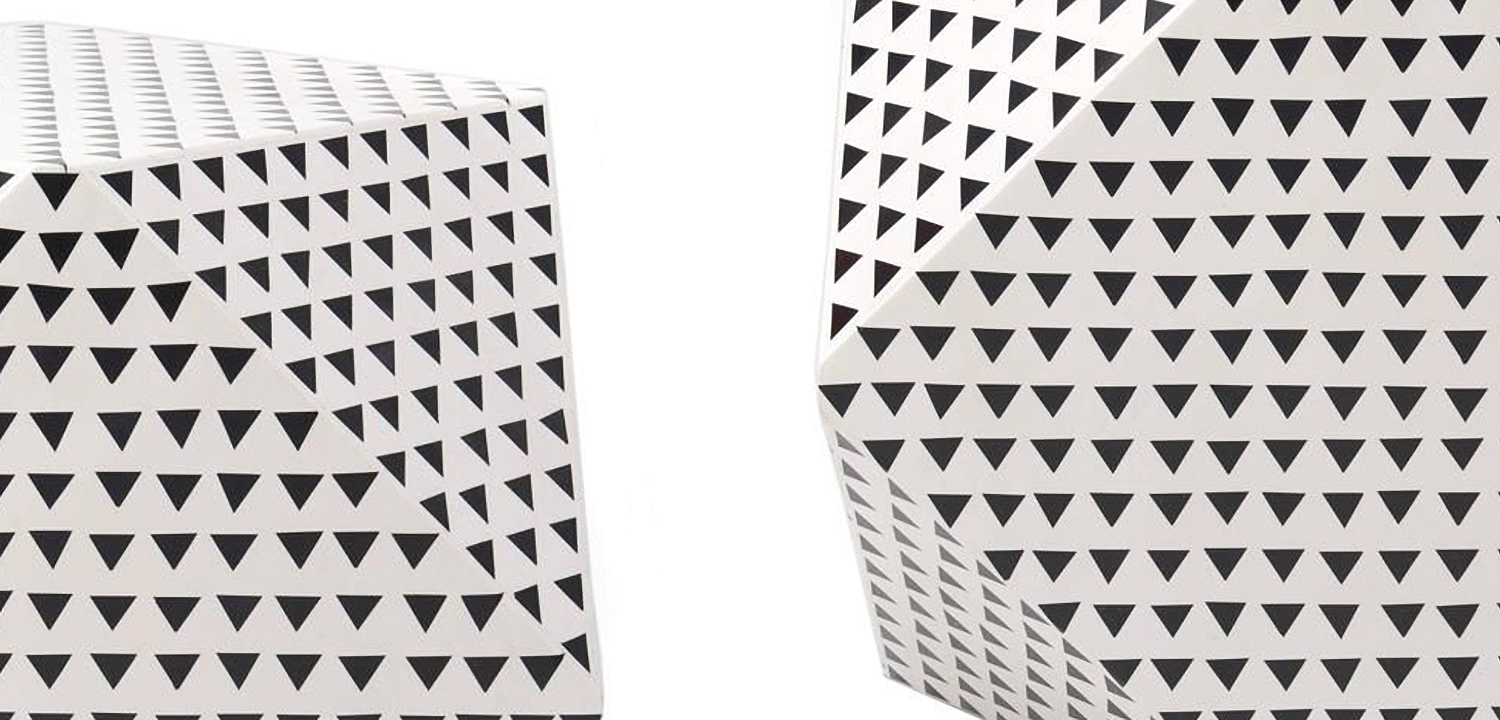 Triangular Black and White Geometric side table Triangular Black and White Geometric side table - Loft-Concept в Тюмени