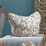 Статуэтка курица с резными белыми цветами на бежевой фактурной поверхности Rustic Chicken варинант исполнения - 3 | Loft Concept в Тюмени