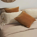 Чехол на подушку горчичного цвета с бахромой и объемным узором Ethnic mix варинант исполнения - 7 | Loft Concept в Тюмени