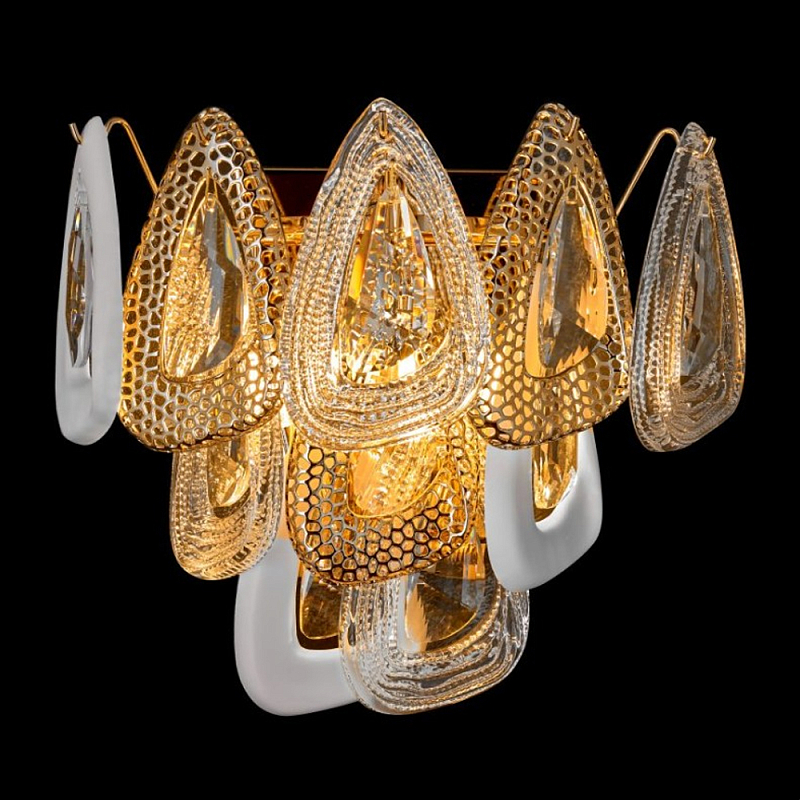 Бра с белыми и прозрачными подвесками Character Chandelier Золотой Прозрачный Белый Бра с белыми и прозрачными подвесками Character Chandelier Золотой Прозрачный Белый в Тюмени | Loft Concept