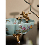 Блюдо из голубого фарфора с бронзовой птичкой Blue Garden варинант исполнения - 6 | Loft Concept в Тюмени