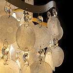 Люстра подвесная с белыми перламутровыми подвесками и изогнутыми золотистыми элементами Диаметр 50 см SHELL Chandelier варинант исполнения - 4 | Loft Concept в Тюмени