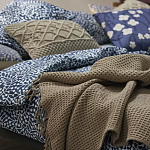 Постельное белье темно-синего цвета с рисунком Blossom Essence Sophie варинант исполнения - 5 | Loft Concept в Тюмени