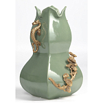 Ваза зеленого цвета из фарфора с бронзовыми ручками в виде драконов и рельефным цветочным декором Eden Garden porcelain and bronze варинант исполнения - 1 | Loft Concept в Тюмени