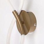 Бра с белым плафоном в форме восьмерки и круглым основанием Luke Lampco Tracer Lamp варинант исполнения - 4 | Loft Concept в Тюмени