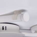 Люстра белого цвета с тремя изогнутыми светодиоидными плафонами Luke Lampco Tracer Lamp варинант исполнения - 7 | Loft Concept в Тюмени