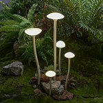 Уличный светильник с пятью матовыми плафонами в форме грибов на высоких изогнутых ножках Mushroom Shape варинант исполнения - 1 | Loft Concept в Тюмени