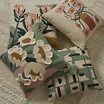 Подушка с цветочным принтом Blooming Elegance Rose варинант исполнения - 6 | Loft Concept в Тюмени