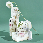 Шкатулка из эпоксидной смолы с цветами белая Epoxy Resin Square Box White варинант исполнения - 2 | Loft Concept в Тюмени