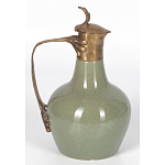 Кувшин зеленого цвета из фарфора с бронзовой крышкой и изогнутой ручкой Eden Garden porcelain and bronze варинант исполнения - 1 | Loft Concept в Тюмени