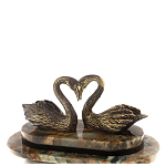 Часы настольные из натурального камня с декором в виде двух лебедей Swans Stone Clock варинант исполнения - 4 | Loft Concept в Тюмени