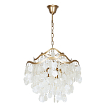 Люстра подвесная с белыми перламутровыми подвесками и изогнутыми золотистыми элементами Диаметр 50 см SHELL Chandelier варинант исполнения - 1 | Loft Concept в Тюмени