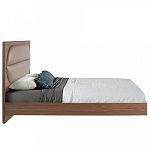 Кровать двуспальная с высоким изголовьем из дерева и подушек из экокожи Modern Look варинант исполнения - 2 | Loft Concept в Тюмени