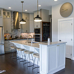 Подвесной светильник с круглым белым плафоном в индустриальном стиле Feiss варинант исполнения - 7 | Loft Concept в Тюмени