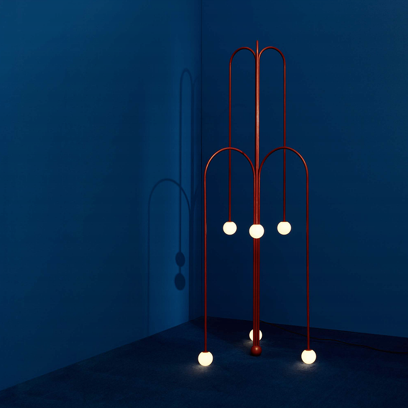 Торшер Michael Anastassiades Fontana Amorosa Crossette Красный Белый Торшер Michael Anastassiades Fontana Amorosa Crossette Красный Белый в Тюмени | Loft Concept