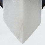 Бра черного цвета металлическое с вертикальным плафоном из алебстра Alora варинант исполнения - 3 | Loft Concept в Тюмени