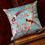 Подушка декоративная с изображением птиц в саду Chinoiserie Birds in the Peach Orchard Cushion варинант исполнения - 2 | Loft Concept в Тюмени