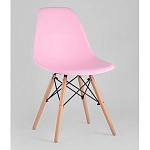 Пластиковый стул на ножках из массива бука Eames Pink варинант исполнения - 1 | Loft Concept в Тюмени
