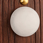 Настенный светильник с деревянным резным основанием Wood Wall Lamp варинант исполнения - 2 | Loft Concept в Тюмени