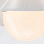 Потолочный светильник в форме конуса с белым шарообразным плафоном Quintiesse варинант исполнения - 3 | Loft Concept в Тюмени