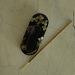 Подставка под благовония из эпоксидной смолы с цветами черная Epoxy Resin Flowers Incense Oval Stand Black варинант исполнения - 3 | Loft Concept в Тюмени