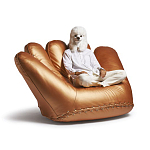 Дизайнерское кожаное кресло в форме руки Poltronova Joe Gold  Armchair варинант исполнения - 15 | Loft Concept в Тюмени