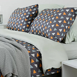 Постельное белье из сатина с принтом треугольники 150х200 см Triangular Dreams варинант исполнения - 7 | Loft Concept в Тюмени