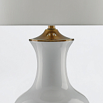 Настольная лампа белого цвета с фарфоровым основанием и латунными акцентами и тканевым абажуром Currey & Company варинант исполнения - 3 | Loft Concept в Тюмени