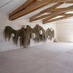 Большая дизайнерская Инсталляция из соломы RAFFIA Installation  варинант исполнения - 6 | Loft Concept в Тюмени