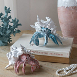 Статуэтка голубой рак с белой раковиной Marine Accessories варинант исполнения - 6 | Loft Concept в Тюмени