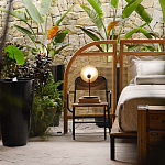 Настольная лампа с круглым деревянным отражателем и черным цилиндрическим плафоном Accord Lighting варинант исполнения - 8 | Loft Concept в Тюмени